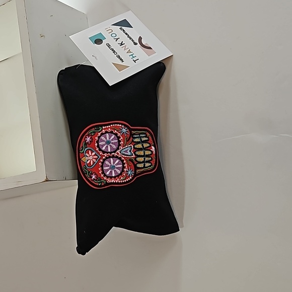 Hand Crafted black canvas pencil case zipper bag embroidery skull & butterfly - Picture 9 of 17